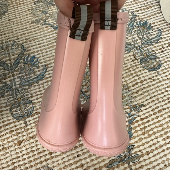 Tree Grandpa - Pink Rainboots - Picture 7 of 8